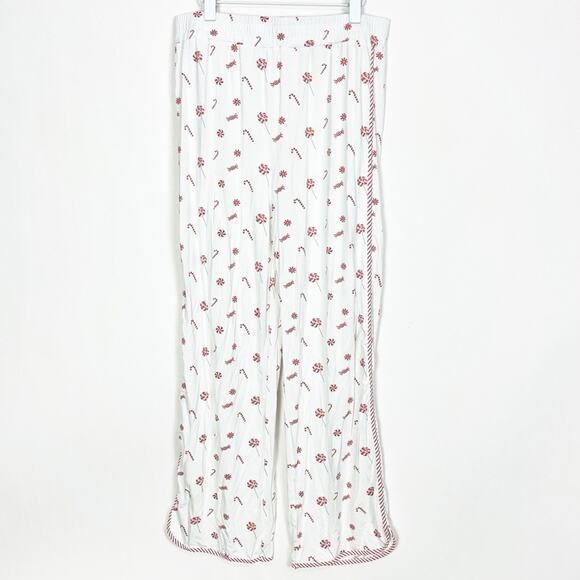 Shrimp and Grits Serendipity Peppermint Pajama Set - Picture 7 of 11